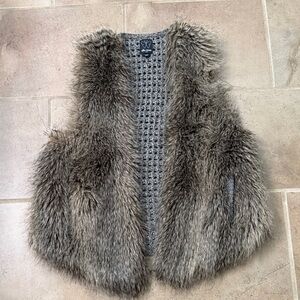 Ella moss fur vest xs/s great condition